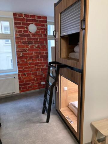 Capsule Hostel Andel Centre Spirit Prága Kültér fotó